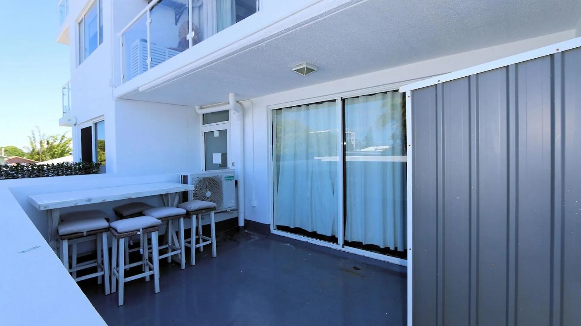 Platinum Apartments - Unit 2 Bargara