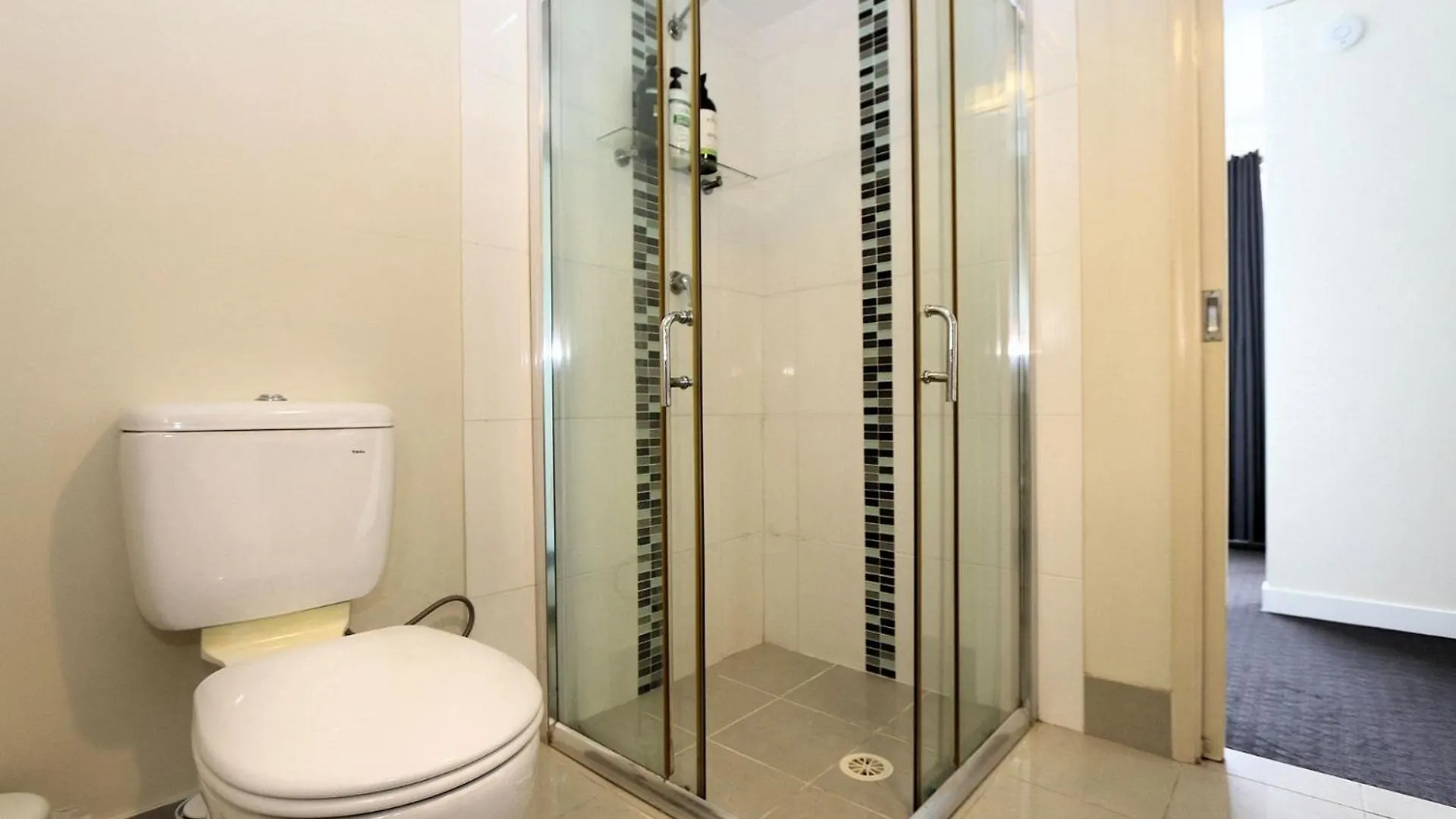 Platinum Apartments - Unit 2 Bargara Australia